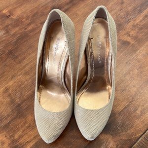 BCBGeneration BG parade nude pump
